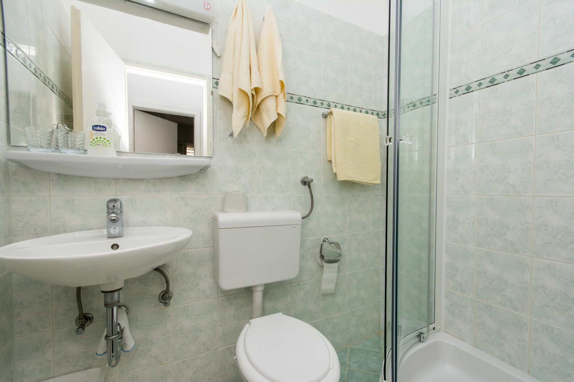 מליני Apartments & Rooms Jokovic מראה חיצוני תמונה